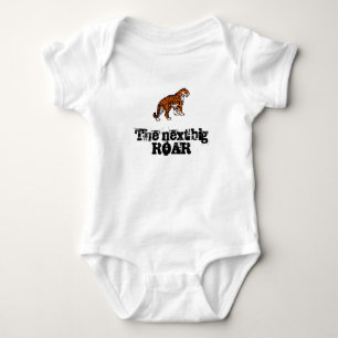 Das folgende große BRÜLLEN Baby Strampler
