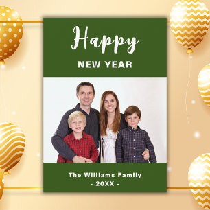 Das Foto der Neujahrsfamilie ist grün und weiß. Feiertagskarte