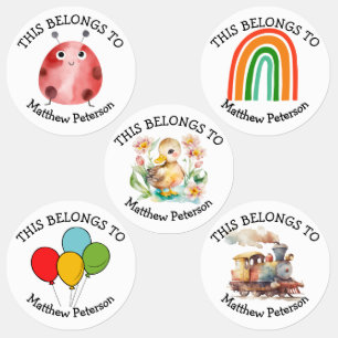 Das gehört zu den farbenfrohen Bekleidungsetikette Etiketten