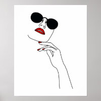 Das Gesicht der Frau mit schwarzer Sonnenbrille
