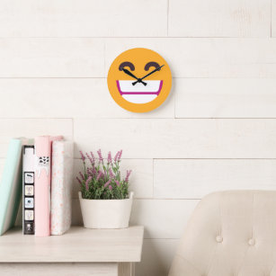 Das Gesicht strahlend Augen Niedliche Farben Emoji Runde Wanduhr