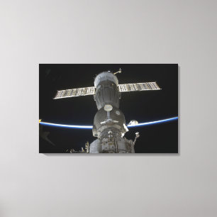 Das Glied der Erde schneidet ein Soyuz Leinwanddruck