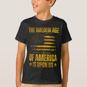Das goldene Zeitalter Amerikas steht auf dem sonni T-Shirt