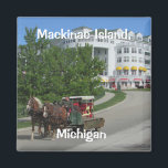 Das Grand Hotel Magnet<br><div class="desc">Das Produkt enthält ein Originalfoto des Grand Hotel auf Mackinac Island.</div>