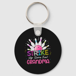 Das Grandma des jungen Mädchens Bowlin erwischen Schlüsselanhänger