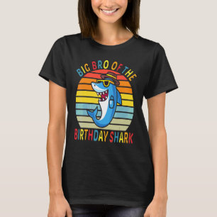 Das große Bro des Hais zum Geburtstagsbrot der Fam T-Shirt