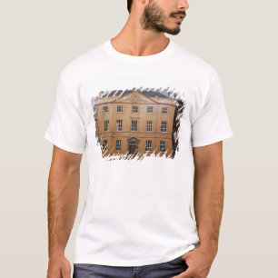 Das Haus der Puppe, neoklassische Adam-Art, c.1810 T-Shirt