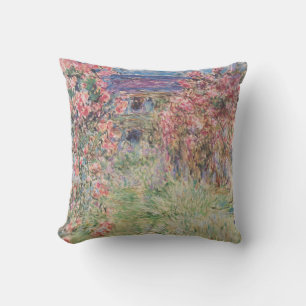 Das Haus in den Rosen - Claude Monet Kissen