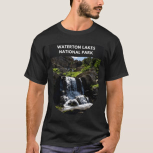 Das Hinterland des Waterfon Nationalparks T-Shirt