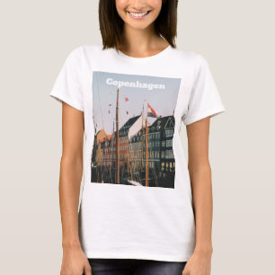 Das ikonische Nyhavn, Kopenhagen, Dänemark T-Shirt
