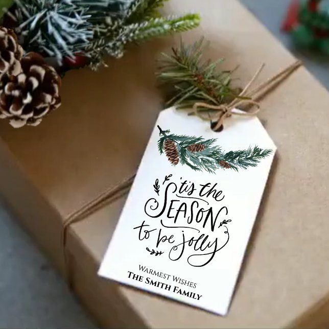 Das ist die Jahreszeit für Jolly | Kiefernkiefer Geschenkanhänger (Von Creator hochgeladen)