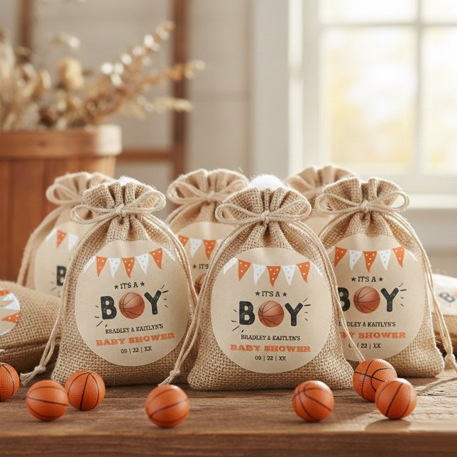 Das ist ein Junge! Basketball-Kinderdusche Runder Aufkleber (Von Creator hochgeladen)