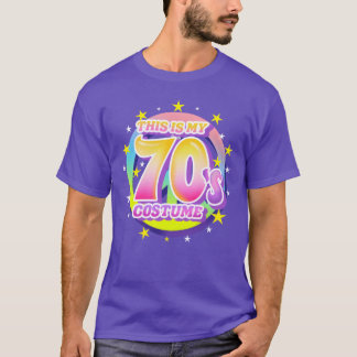Das ist mein 70er-Jahre-Kostüm für die 70er-Jahre- T-Shirt