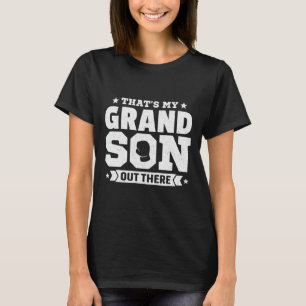 Das ist mein Enkel dort, der mit den Großeltern ki T-Shirt