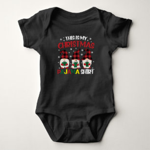 Das ist mein Weihnachtspyjama-Shirt Familie Gnomie Baby Strampler