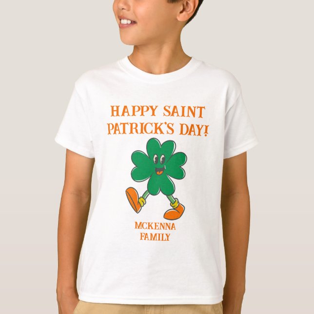 DAS KLEEBLATT ZU FUSS ST. PATRICK'S DAY DESIGN T-Shirt (Vorderseite)