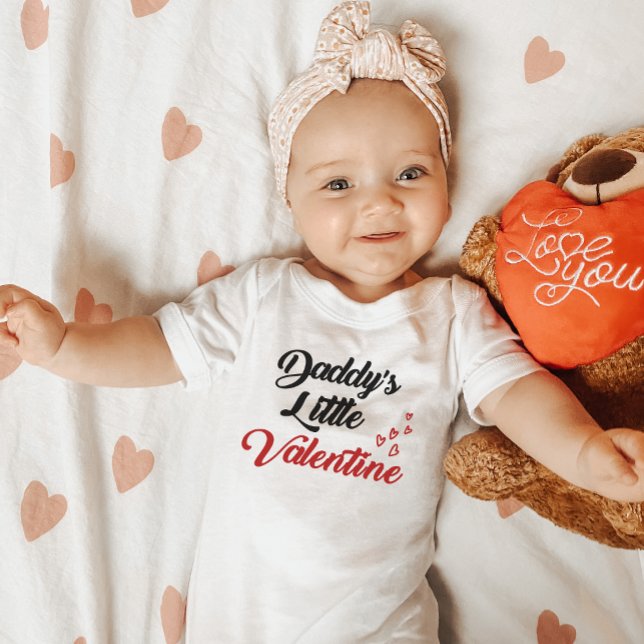Das kleine ValentinBaby des Vaters Baby Strampler (Von Creator hochgeladen)