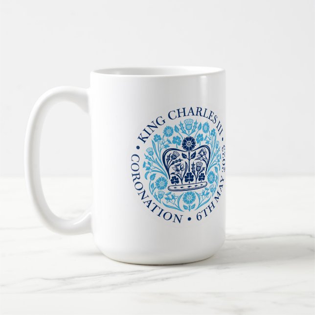 Das KrönungsEmblem des Königs Charles 2023 Kaffeetasse (Links)