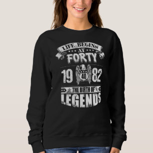 Das Leben beginnt mit vierzig 1982 mit der Geburt Sweatshirt