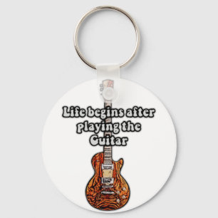 Das Leben beginnt nach dem Gitarrenspiel. Retro-Fa Schlüsselanhänger