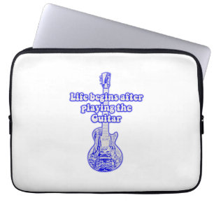 Das Leben beginnt nach dem Gitarrespielen. vintage Laptopschutzhülle