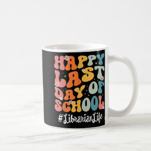 Das Leben der Bibliotheken ist glücklich am letzte Kaffeetasse