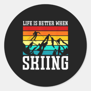 Das Leben ist besser beim Skifahren - Retro-Ski lu Runder Aufkleber