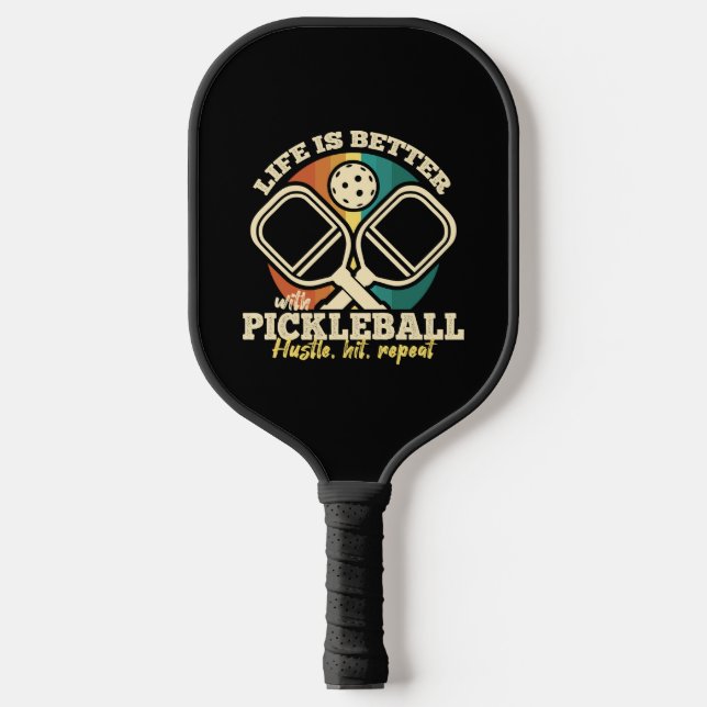 Das Leben ist besser mit Pickleball Retro-Grafik Pickleball Schläger (Vorderseite)