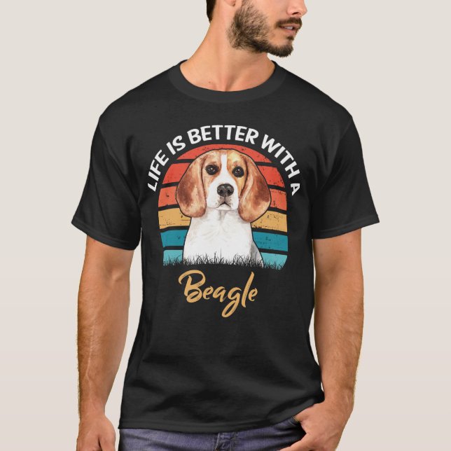 Das Leben ist besser, wenn ein Beagle mehr Geschen T-Shirt (Vorderseite)