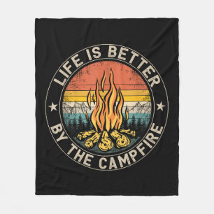Das Leben wird besser durch das Campfire-Camping Fleecedecke