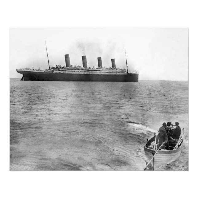 Das letzte Foto der Titanic auf See (Vorne)