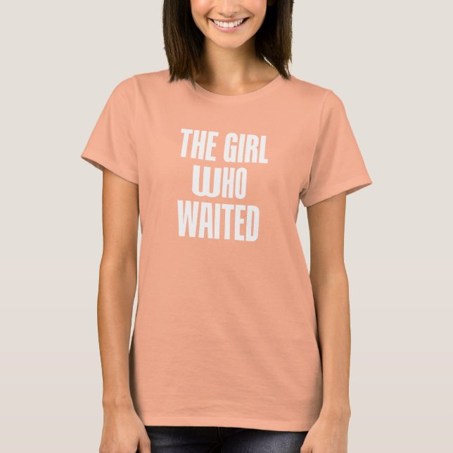 Das MÄDCHEN, das T-Shirt GEWOHNT (Vorderseite)