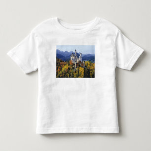 Das märchenhafte Neuschwanstein ist eines von drei Kleinkind T-shirt