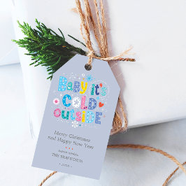 Das moderne Baby ist kalt im Freien dumm blau Geschenkanhänger