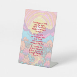 Das Morgengebet eines Kindes auf dem Schild der Hö