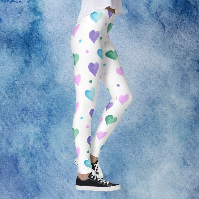 Das Muster der Wasserfarbe Rosa Blau Lila grün Leggings (A cute pair of leggings with watercolor hearts in green, blue, pink and purple.)