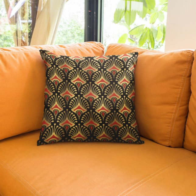 Das nahtlose Muster in Gold und Rot Art Deco Kissen (Von Creator hochgeladen)