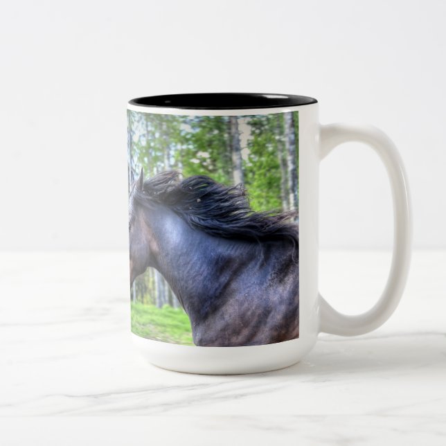 Das Percheron Pferd Foto läuft auf schwarzem Thoro Zweifarbige Tasse (Rechts)