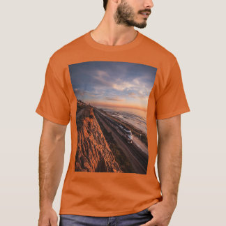 Das Poster des Pacific Surfliner Trains T-Shirt