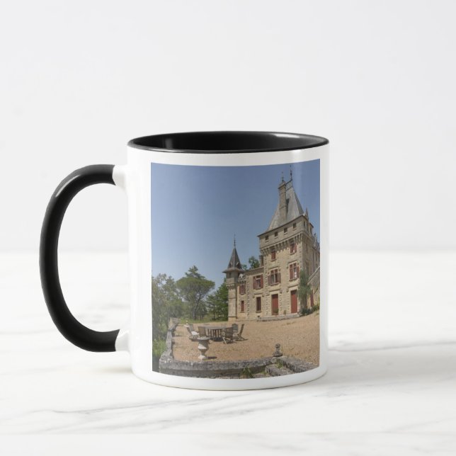 Das prächtige Chateau de Pressac und der Garten Tasse (Links)