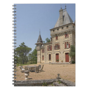 Das prächtige Schloss Chateau de Pressac und der G Notizblock