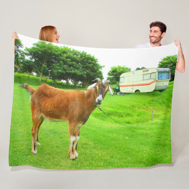 DAS QUIRKY ZIED FLEECEDECKE (Beispiel)