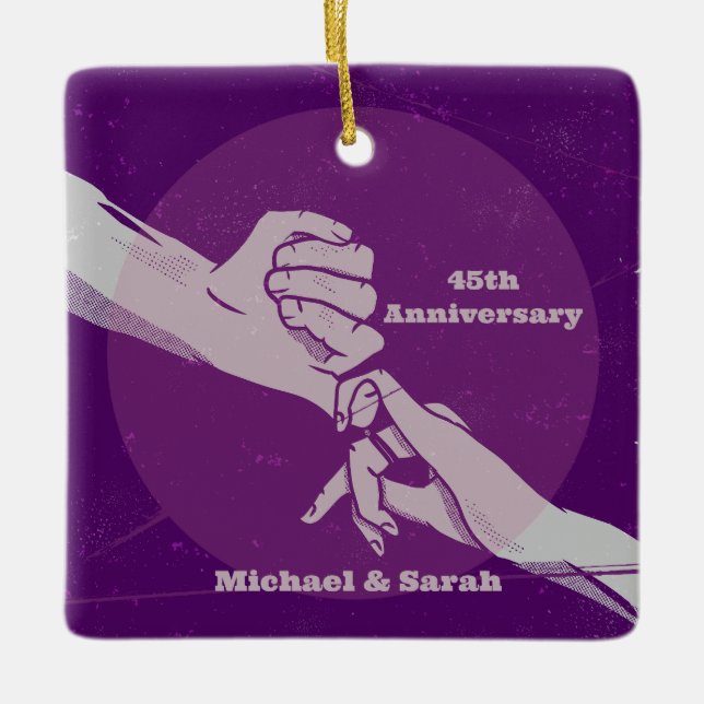 Das romantische Ehepaar Customiz hält Händchen Keramikornament (Vorderseite)