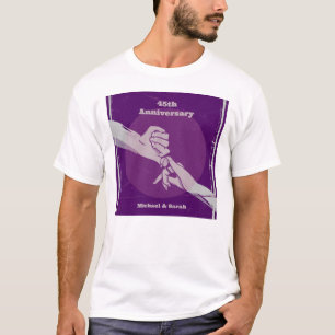 Das romantische Ehepaar Customiz hält Händchen T-Shirt
