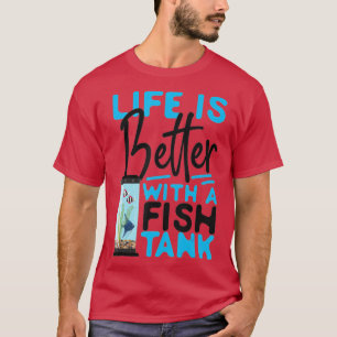 Das Salzwasser Aquarium ist besser mit einem Fisch T-Shirt