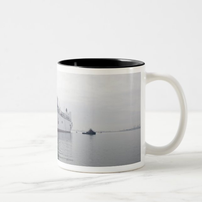 Das Schiff des militärischen Sealift-Kommandos Zweifarbige Tasse (Rechts)