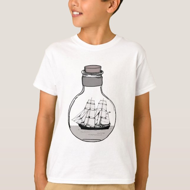 Das Schiff in der Glühlampe T-Shirt (Vorderseite)