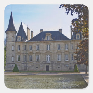 Das Schloss Pichon Longueville Baron und der Teich Quadratischer Aufkleber