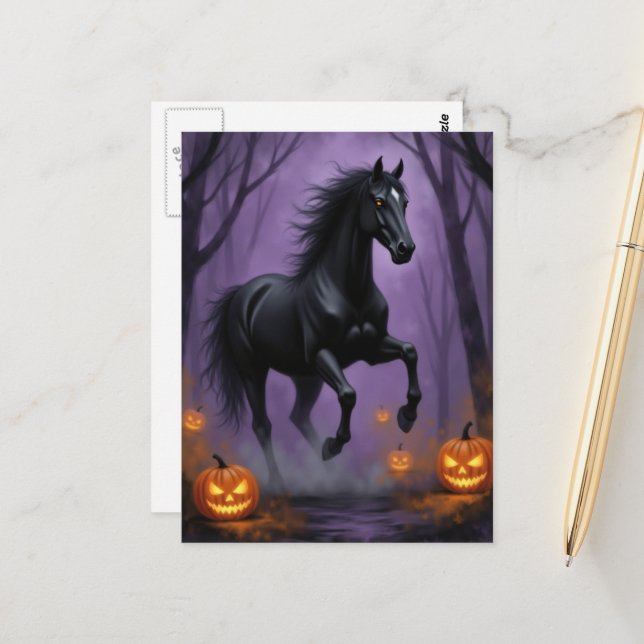 Das schwarze Pferd im Halloween-Wald Postkarte (Vorderseite/Rückseite Beispiel)