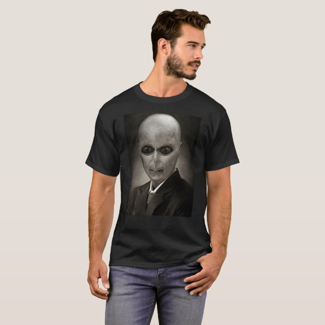 Das schwarze Shirt der (Vorne ganz)
